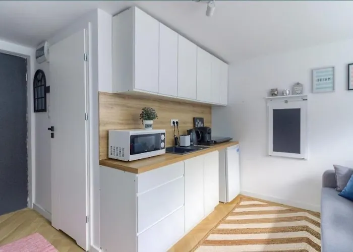 Mikroapart Batorego Варшава